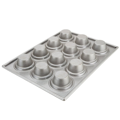 Chicago Metallic cupcake pan 43025 12 Cup 7.3 oz. Glazed Aluminized Steel Jumbo Crown Muffin Pan - 13 1/2" x 17 1/2"